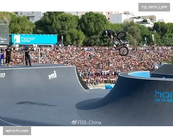 FISE上海站BMX业余组现特殊规则：青少年必须跨组与成人同台竞技